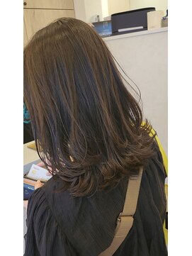 アピッシュ シーナ 海老名店(apish ciena) レイヤーカット