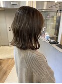 オリーブベージュ　ミディアム　韓国ボブ　ウェーブ巻き