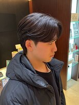 アルム オモテサンドウ(ALLM omotesando)&nbsp;韓国風カルマパーマ メンズ韓国ヘア メンズカット 原宿 表参道