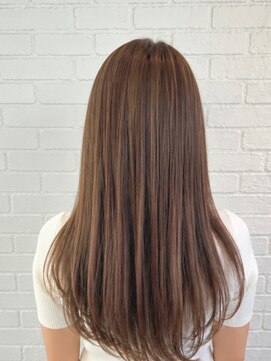 サロン デュッカ(Salon Duka) サラ艶ロング