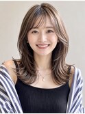 ミディアムレイヤー 前髪ストレート ハイライト 30代40代
