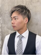 立体感、束間で動く「短髪こそ、ハイライトで差がつく。」メンズハイライト特化サロンK!ng