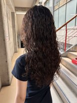 アジリ(agili)&nbsp;スパイラルパーマ/ロング/オシャレパーマ/カジュアル