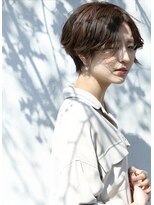 アーロン(aaron)&nbsp;【aaron】ちょっとハンサムにカッコよく★センターショートボブ