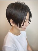 ダークカラーで大人クールハンサムショート　韓国風