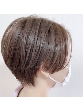 ポノ(Pono) まとまり感あるショートボブカット♪