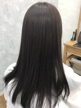 ガーベラ(gerbera) 前上がりのワンレン