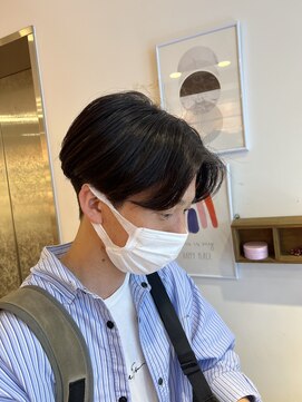 エクリ 麻布十番(equri) ニュアンスセンターパート