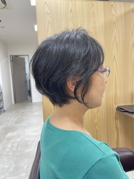 シンカ(shinka.) クセ毛/ゆるふわショート