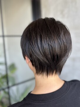 アンディ ニジュウサンド クリエイション(and D 23℃ creation) 襟足ギザギザショート/丸みショート/ハンサムショート