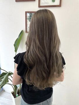 エルフ(elf) オリーブグレージュ/momo