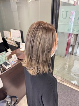 アイズ 本厚木(AIZU) デザインカラー