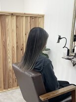 ホンネ(honne.)&nbsp;バレイヤージュ×ホワイトベージュ