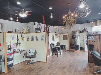 トリップ ヘアーメイクの写真/居心地が良いと評判の少人数制のプライベートサロンTrip◇周りを気にせず、ゆったりしたサロンタイムを♪