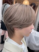 リッカ(LICCA)&nbsp;【LICCA  NOE】ホワイトベージュ×毛流れウルフ