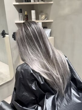 コスモス 町田(COSMOS) ホワイトグレージュバレイヤージュ