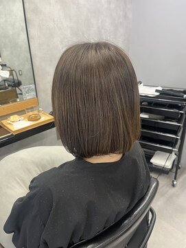 クラン 岡本(Chlan) 小顔効果◎艶ストレートボブ×オリーブベージュ