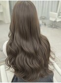 ヘーゼルベージュ　ブリーチなし　レイヤーカット　海外風