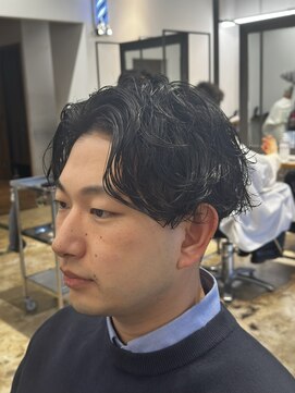 シャドウパーマ×大人センターパート【テーパーフェード】