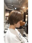 綺麗に収まるハンサムショート