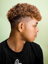 プロショップウェーブ(PRO SHOP WAVE) スペインカール/テーパーフェード/メンズパーマ/フェザーパーマ