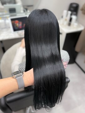 ピリオド 松阪(Period.) ロングヘアーブルーブラック　髪質改善 Period.松阪