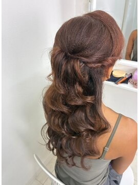 ヘアメイク/着付け/撮影専門店 BlueDaisy ステージ用ハーフアップ