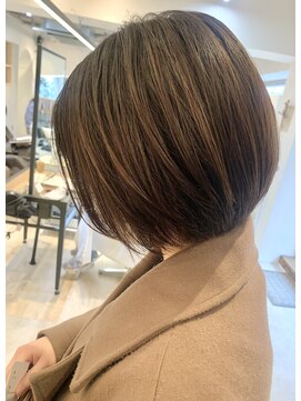 ホーム(HOME) 【HOME 下北沢】アゴラインボブ×自然な丸み