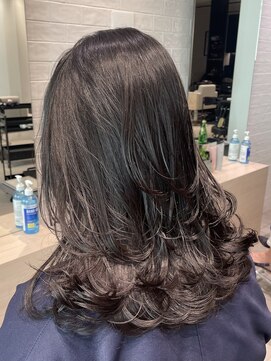 ステア ケース(stair case) 【NATASHA】ミディアム中盛りレイヤー