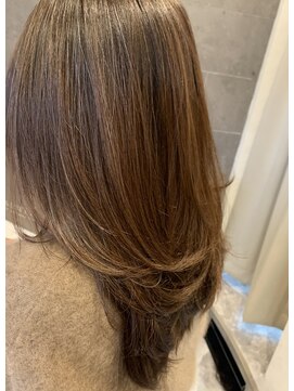 ロエ 平尾山荘(loe) 【脱白髪染め】大人のハイライトカラー艶髪　平尾