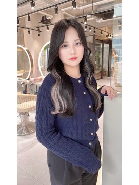 ロンド レア 天神大名店(Lond Le’a) グレージュカラーイヤリングカラーケアブリーチハイトーン韓国