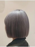 切りっぱなしボブ/ホワイトブロンド
