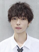 オグジュアリー 表参道(aux.)&nbsp;スーツ短髪ツーブロック束感モテる黒髪シークレットパーマ流行