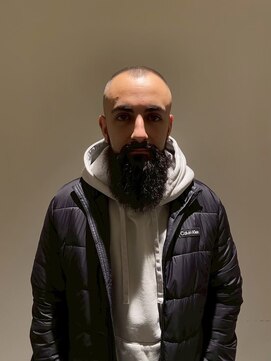 ダンヒルバーバー(dunhill BARBER) スキンヘッド<理容室>[メンズ/シェービング/床屋/銀座]