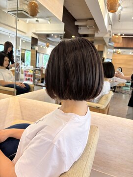 トゥ ルーチェ(tu.luce) 顎ラインボブ