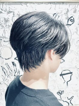 ベシドゥーズ(Besixdouze)の写真/デキるビジネスパーソンを応援!仕事終わりのメンズカット・パーマで自信UP◎メンズカット/メンズパーマ