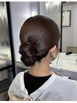 ファシー(faccie) タイト シニヨン ニュアンスアレンジ