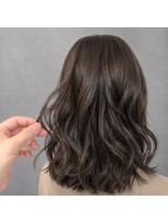 ソラヘアー(SORA hair) 透明感ダークグレージュ×韓国風ミディ 20代30代