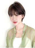 前髪ありショートレイヤーボブミルクブラウンナチュラル縮毛矯正