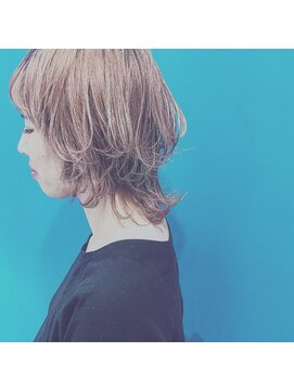 トータルビューティー クレド(TOTAL BEAUTY Credo byHAIR TIME) 外ハネウルフ