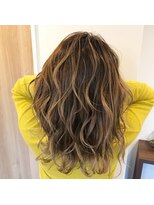 フープヘアー(HOOP.HAIR)&nbsp;外国人風スタイル　ブロンドカラー