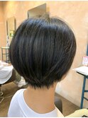 黒艶ショートボブ
