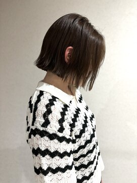 ヘア スノー(HAIR SNOW) 王道外ハネボブ