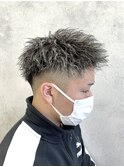 ツイストパーマ/ホワイトメッシュ/フェード