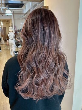 ブリッツ レボ(BLITZ-REVO) 着物ヘア/ダークアッシュ/ミディアムレイヤーカット/柏駅