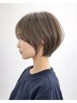 ウィールールピヴォクロス(WE RULE pivot cross)&nbsp;後頭部ふんわりくびれレイヤーショートボブ