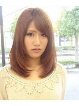 カットインモード(cut in mode) ☆ツヤ感＆美フォルムの内巻きミディアム☆