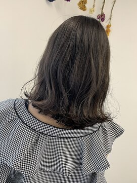 ガーランドウメダ(Garland umeda) ミディアムボブ