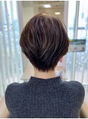 ハイライトカラー×コンパクトショートカット[30代40代50代60代]