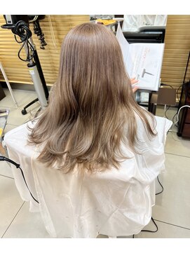 ソワンドゥブレス 大日店 (soin de brace) ミルクティーベージュ